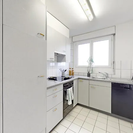 2 Bedroom Entire Place In Switzerland Apartment *